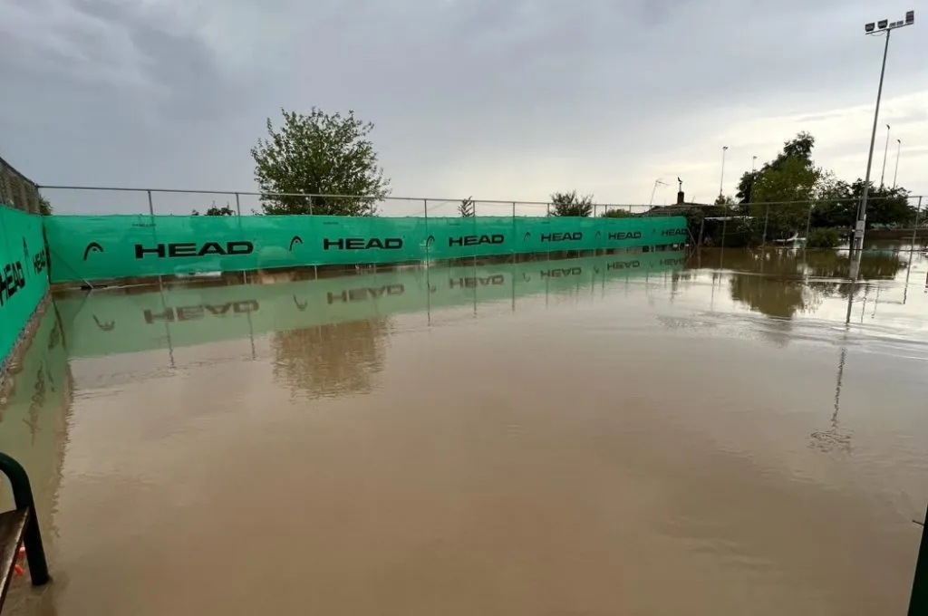 Εκπληκτικές εικόνες από το τένις κλαμπ της Λάρισας (φωτογραφίες και βίντεο)