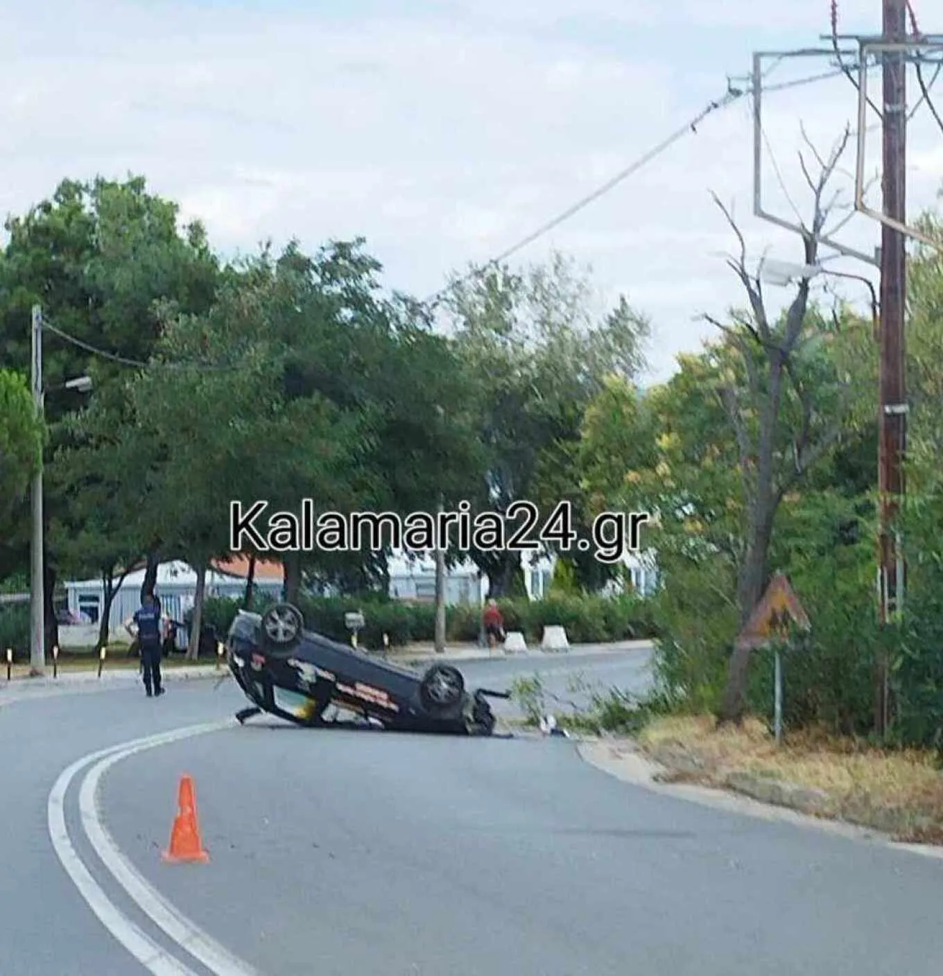 Αναποδογύρισε όχημα στην Καλαμαριά – Στο νοσοκομείο ο οδηγός
