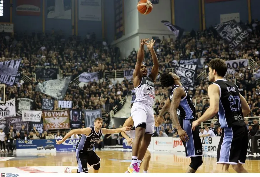 Φάση από τον αγώνα ΠΑΟΚ εναντίον Φρίμπουργκ για το FIBA Europe Cup