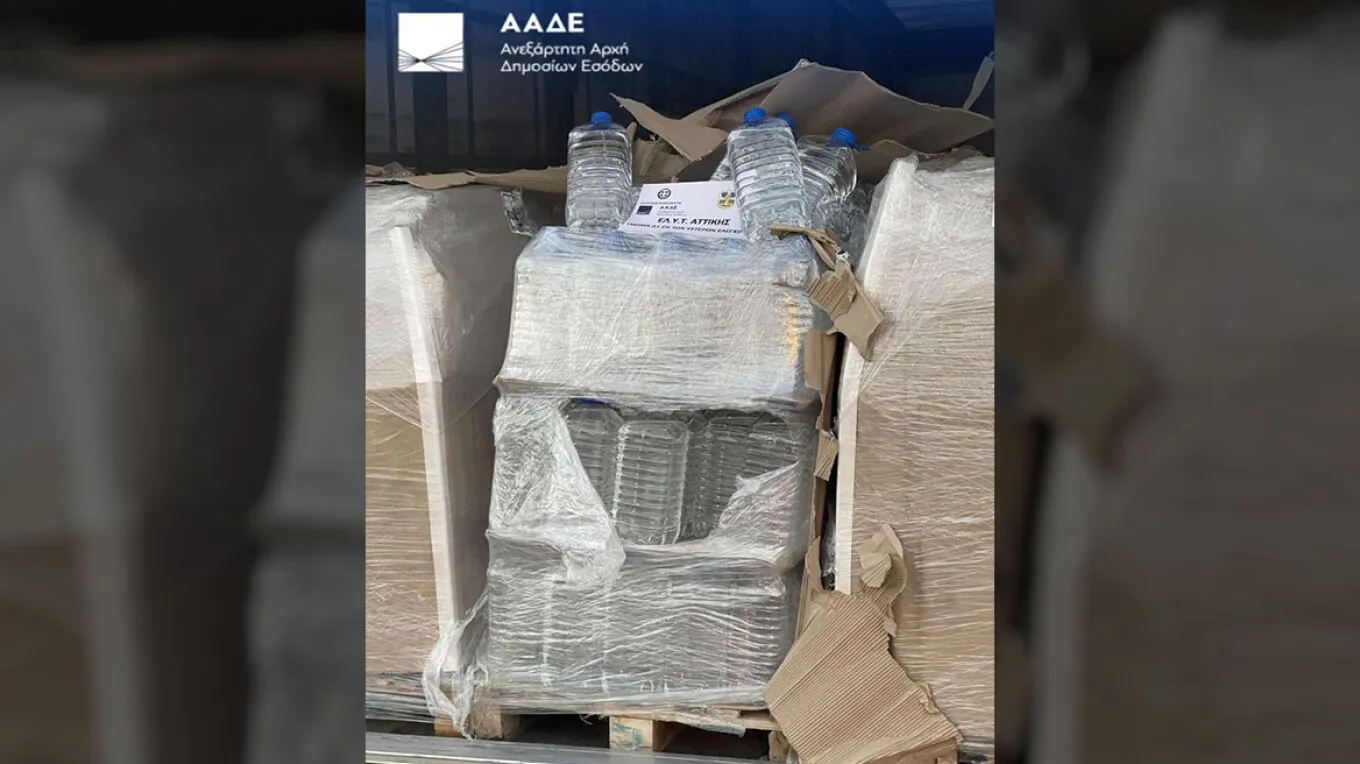 Κατασχέθηκαν 21,6 τόνοι λαθραίας αλκοόλης για νόθευση ποτών