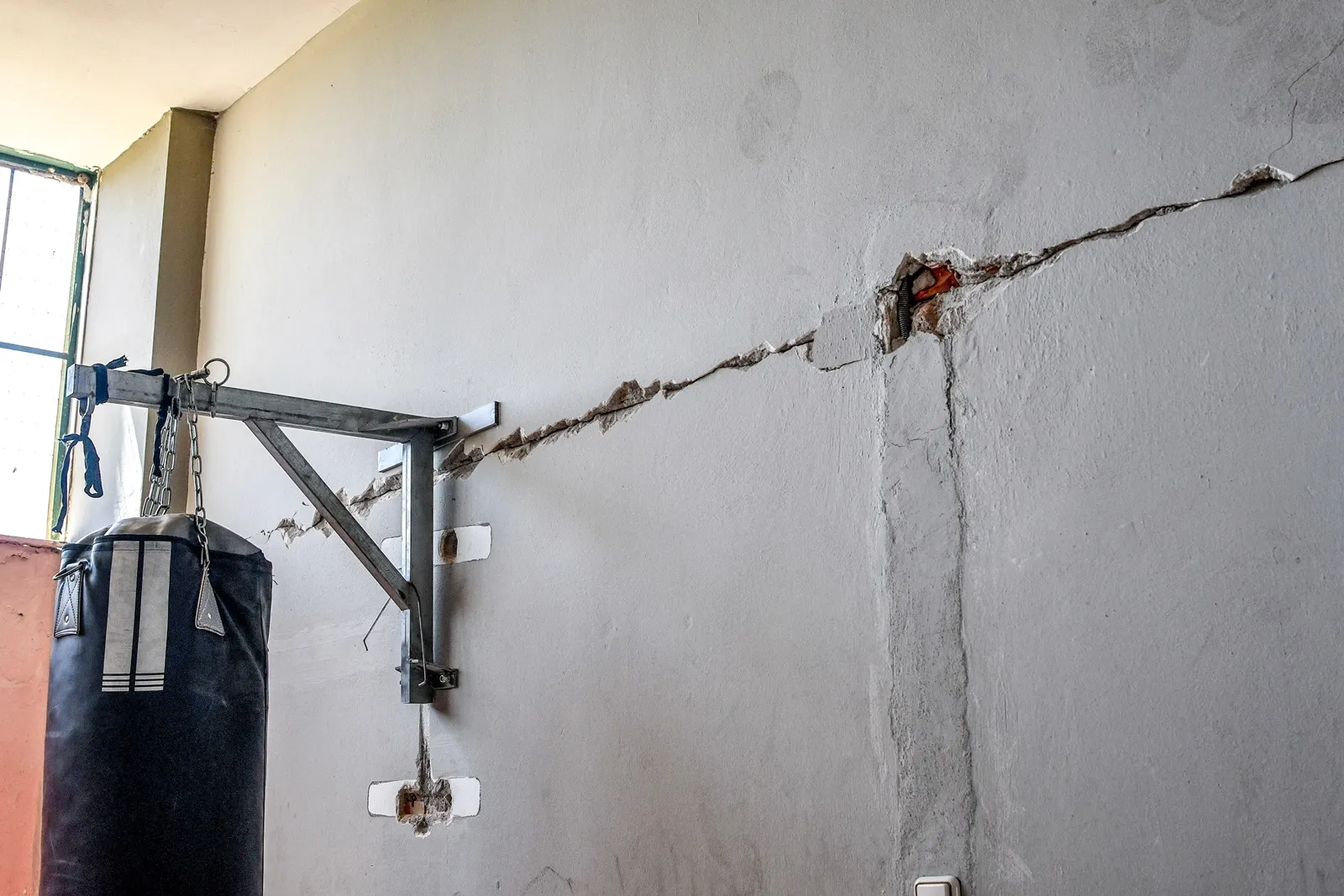 Ρωγμές στις Βούτες Ηρακλείου