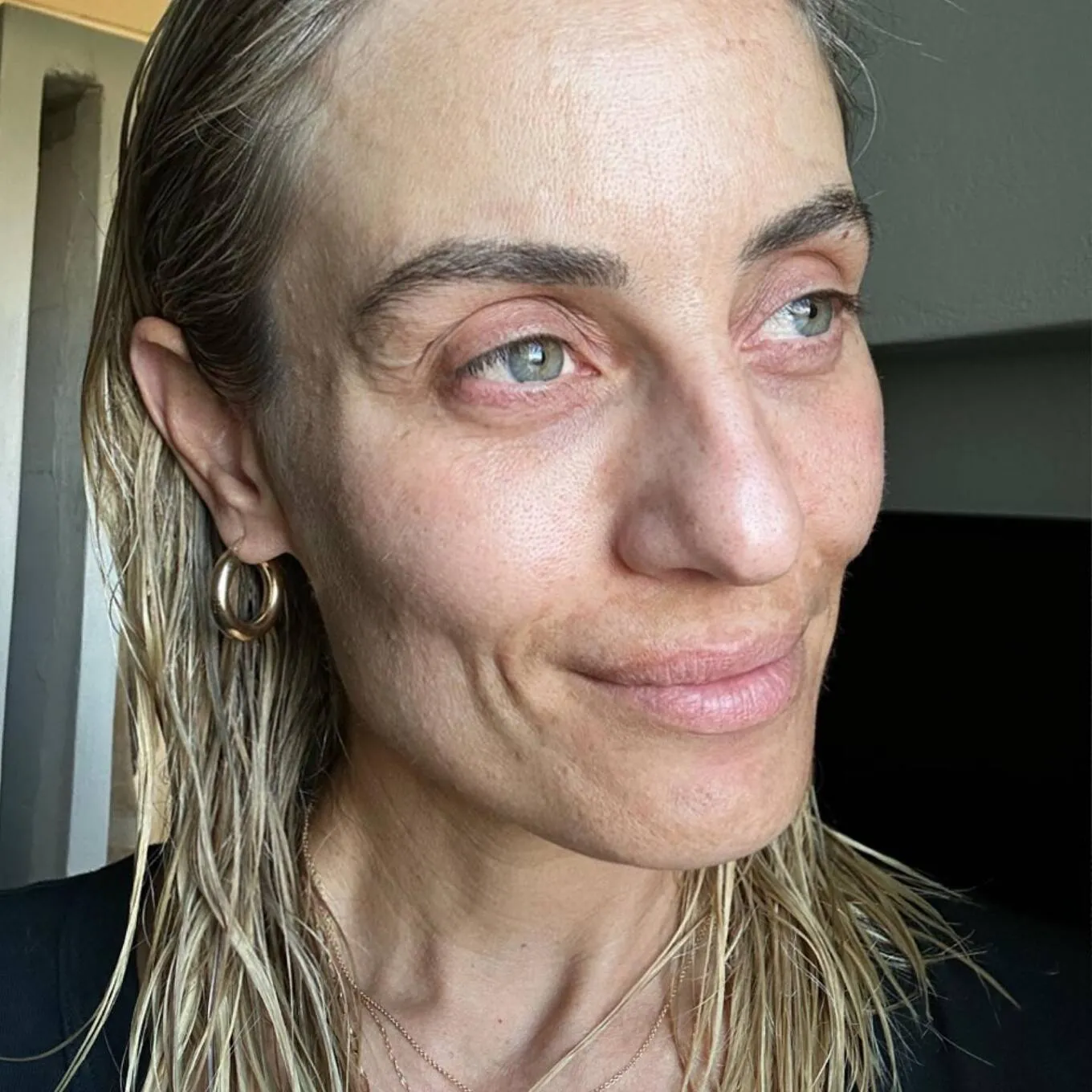 Ελεονώρα Μελέτη instagram: «Γυναίκες με ρωτάνε γιατί βγαίνω άβαφη»