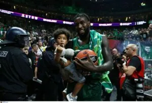 Κώστας Σλούκας