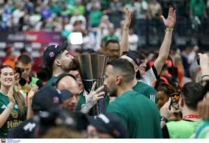 Κώστας Σλούκας