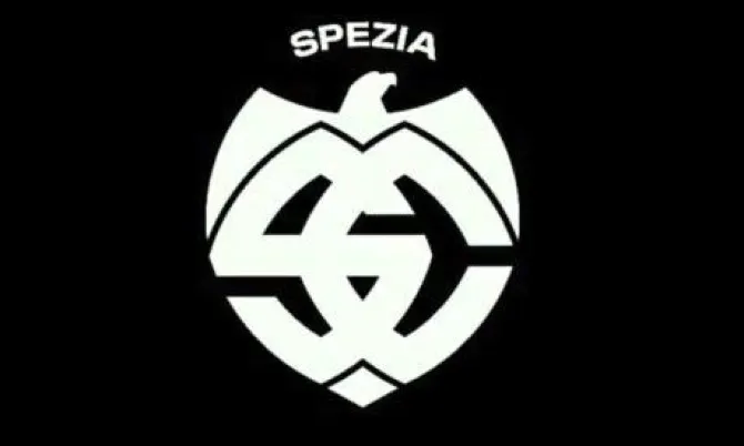 Αρνητική ανταπόκριση για το νέο σήμα της Σπέτσια – «Αφιερωμένο στον Χίτλερ;» (εικόνα)